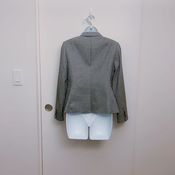 Banana Republic Petite Classic-Fit Blazer - Picture 2 of 5